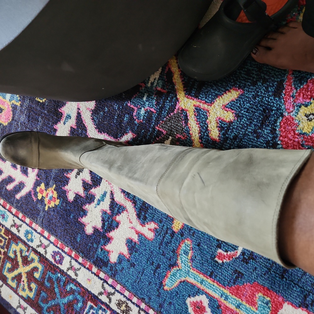 Boots - Picture 4 of 4